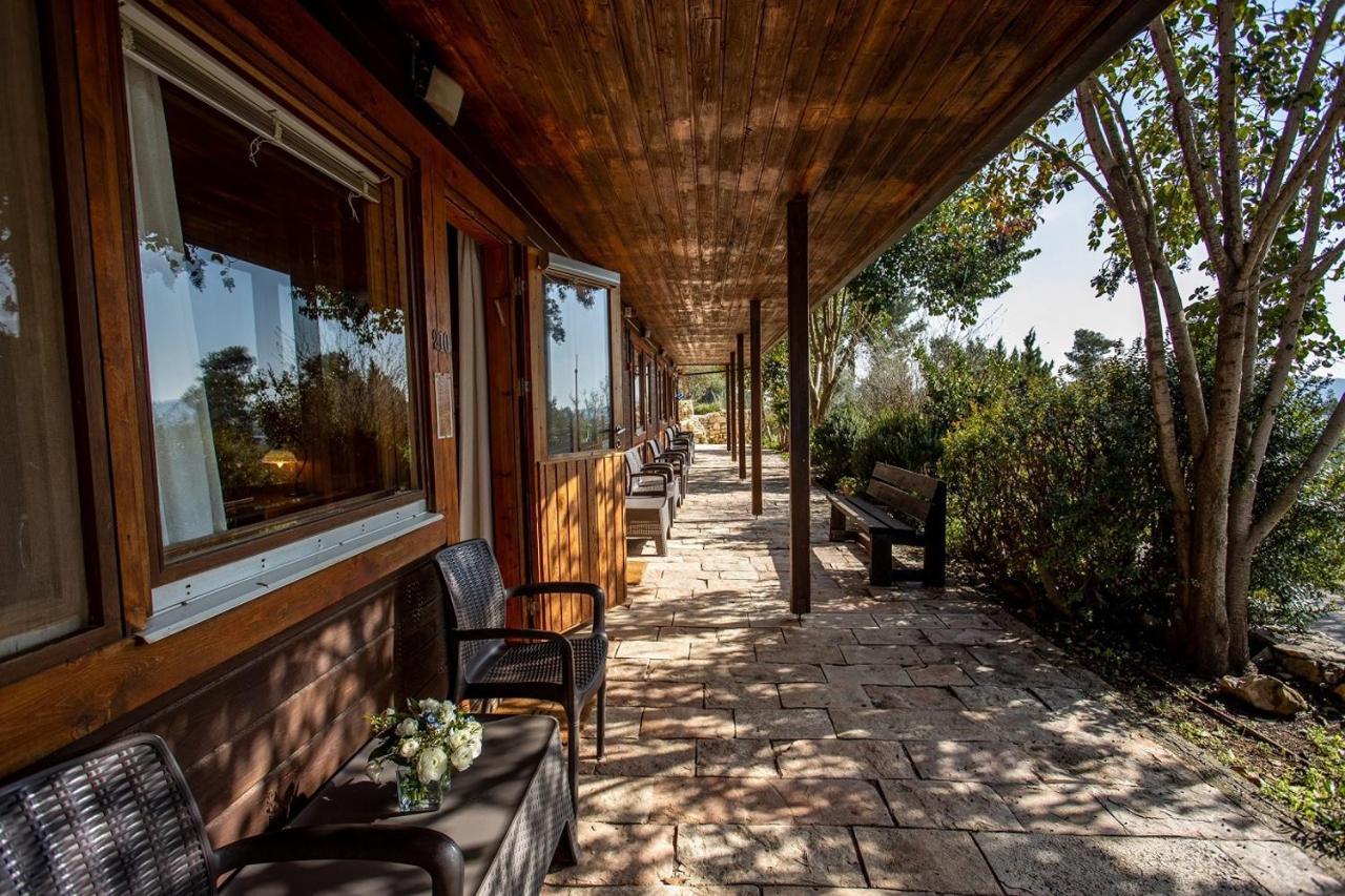 Logos Hotel In ياد حشمورة المظهر الخارجي الصورة